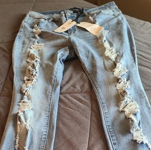 Distressed Skinny Jeans